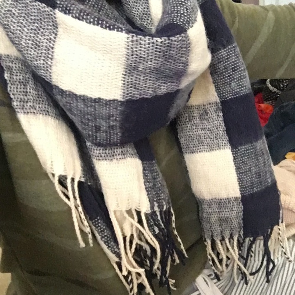 Navy and cream plaid chunky scarf